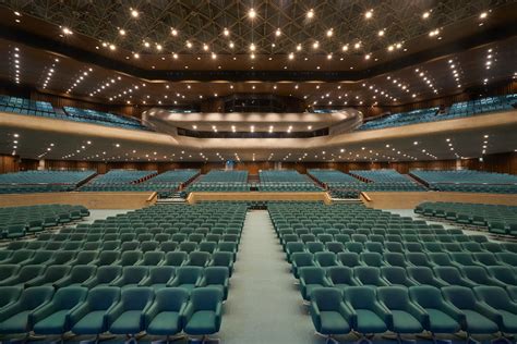 picc plenary hall capacity